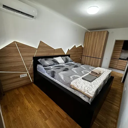 Apartman Mar 16 Ni